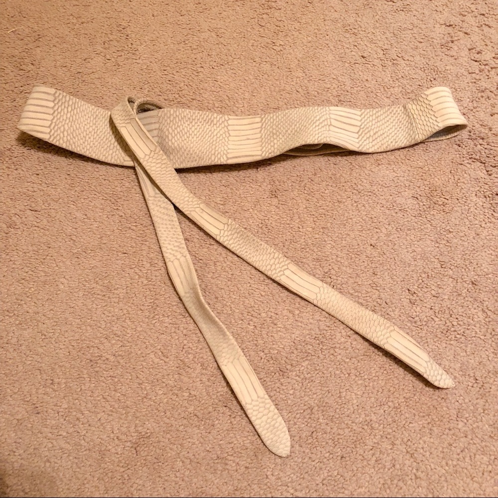 ADA Wrap Leather Belt